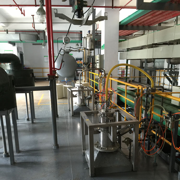 �������C